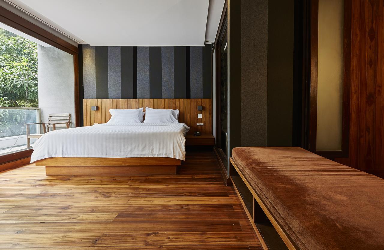 Luxx Langsuan Hotel - Sha Plus Μπανγκόκ Εξωτερικό φωτογραφία