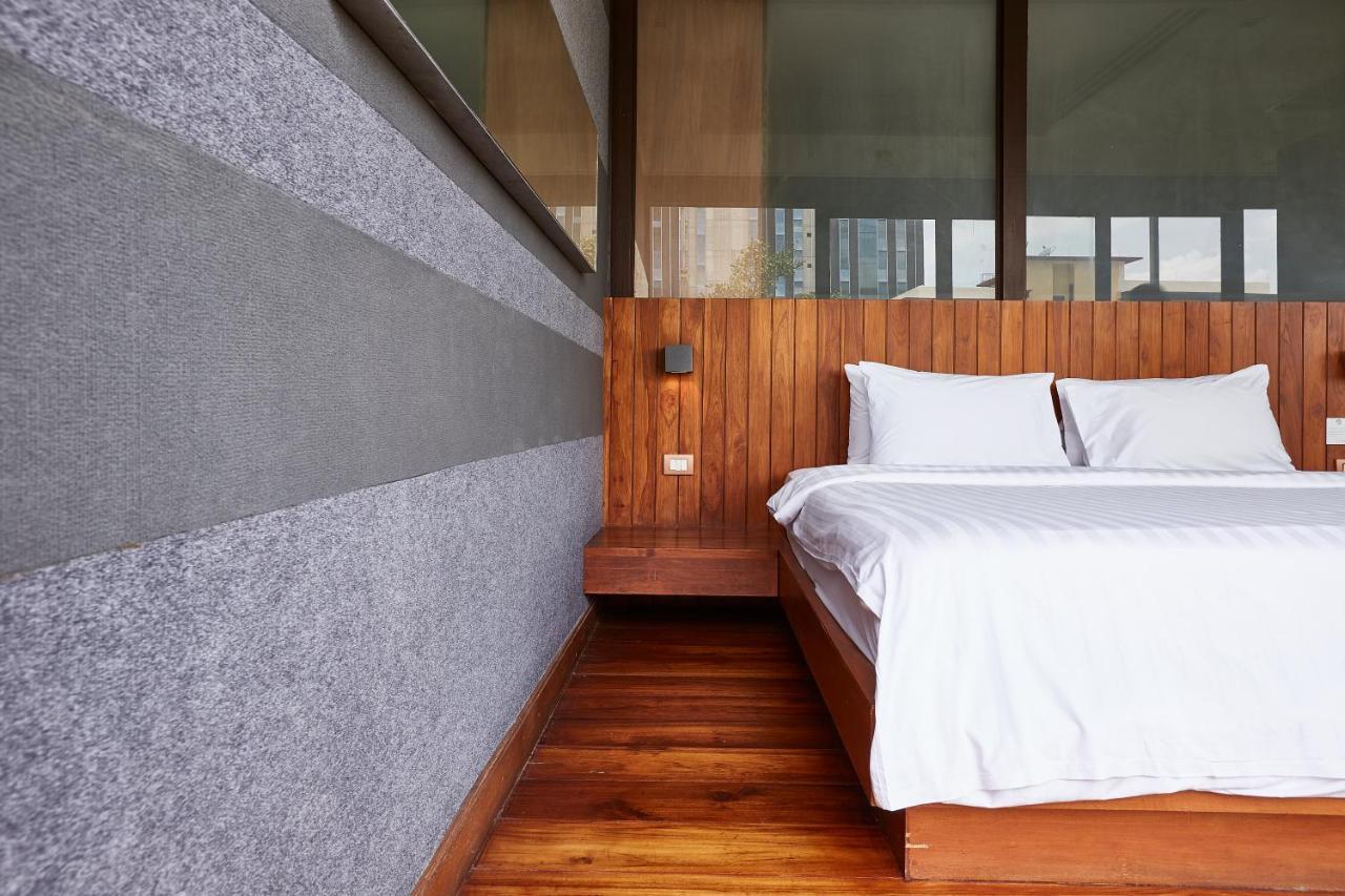 Luxx Langsuan Hotel - Sha Plus Μπανγκόκ Εξωτερικό φωτογραφία