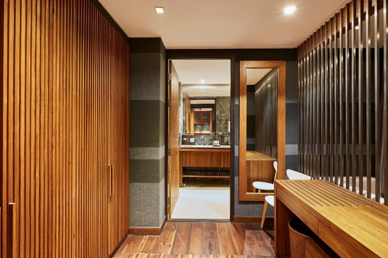 Luxx Langsuan Hotel - Sha Plus Μπανγκόκ Εξωτερικό φωτογραφία