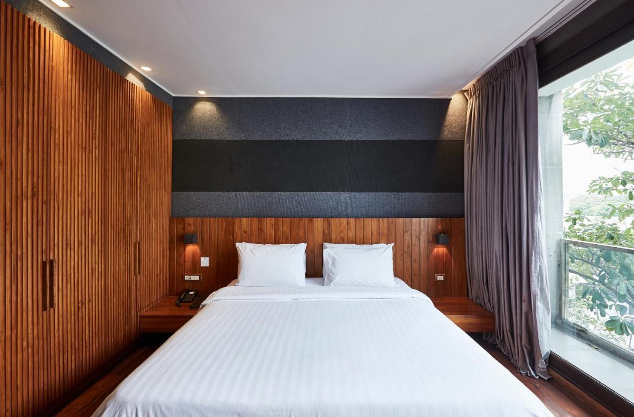 Luxx Langsuan Hotel - Sha Plus Μπανγκόκ Εξωτερικό φωτογραφία