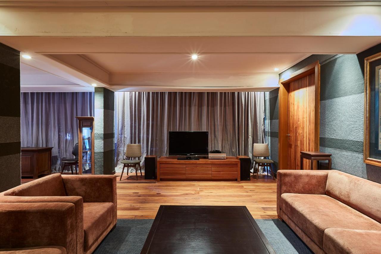 Luxx Langsuan Hotel - Sha Plus Μπανγκόκ Εξωτερικό φωτογραφία